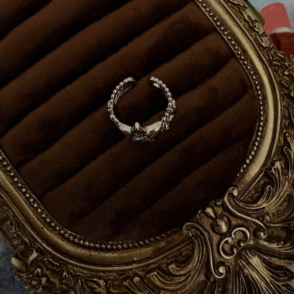 Star Blossom Ring | Gold Crystal Star Ring